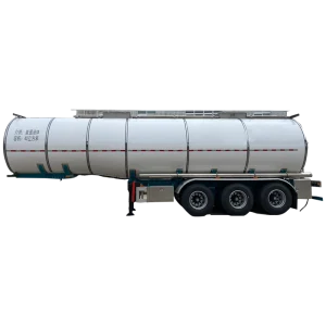 Véhicule de transport de liquides en acier inoxydable